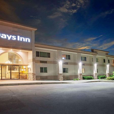Days Inn By Wyndham Shrewsbury Worcester Exterior photo