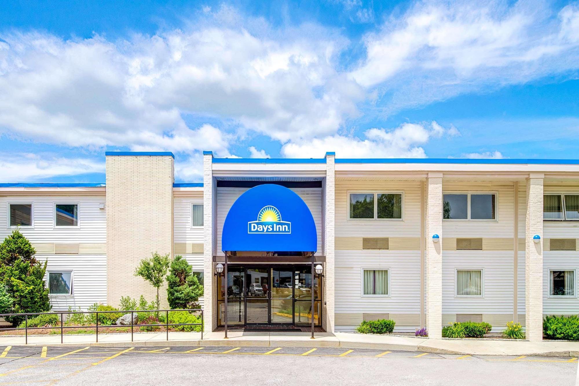 Days Inn By Wyndham Shrewsbury Worcester Exterior photo
